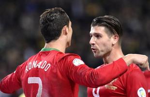 Cristiano Ronaldo marcou trs gols e colocou Portugal na Copa do Mundo do Brasil