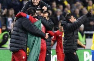 Cristiano Ronaldo marca trs gols e coloca Portugal na Copa do Mundo