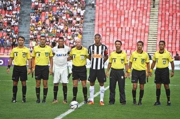Imagens do empate entre Atltico e Corinthians, em Uberlndia