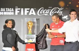 Imagens da taa da Copa do Mundo da Fifa em Belo Horizonte
