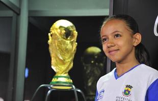 Imagens da taa da Copa do Mundo da Fifa em Belo Horizonte