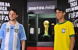 Imagens da taa da Copa do Mundo da Fifa em Belo Horizonte