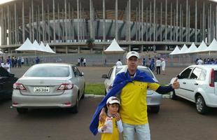 Cruzeiro venceu Atltico-PR de virada, por 3 a 2, e fez festa da torcida em Braslia