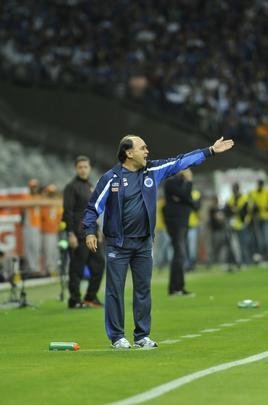 Imagens do jogo entre Cruzeiro e San Lorenzo, no Mineiro, pela Libertadores