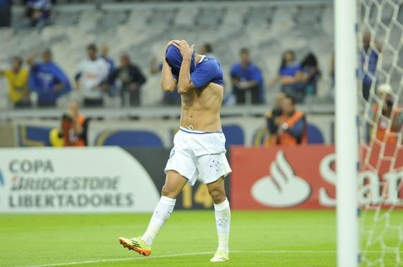 Marcelo Moreno lamenta eliminao na Copa Libertadores