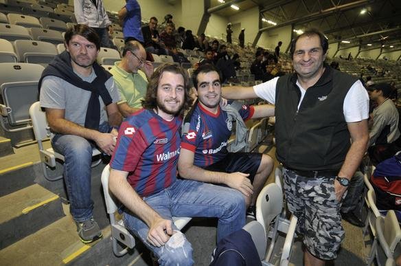 Torcidas de Cruzeiro e San Lorenzo no Mineiro, em duelo das quartas de final da Libertadores