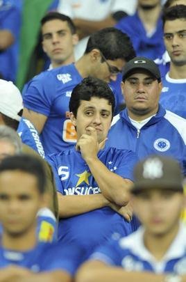 Torcidas de Cruzeiro e San Lorenzo no Mineiro, em duelo das quartas de final da Libertadores