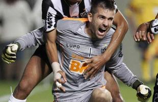 No dia 30 de maio de 2013, Victor salvou o Atltico da eliminao na Libertadores. Depois, clube se tornaria o campeo
