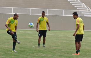 Imagens do treino do Amrica no Estdio Soares de Azevedo, em Muria