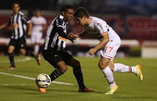 Fotos do jogo entre So Paulo e Atltico, no Morumbi, pela 9 rodada do Brasileiro