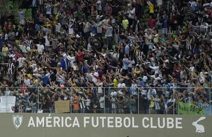 O CT Lanna Drumond no foi escolhido para treinos por nenhuma seleo participante da Copa do Mundo. Porm, o Amrica foi representado pelo Estdio Independncia, palco da atividade da Seleo Argentina na noite desta quarta-feira. Surgiu a especulao de que os escudos do clube seriam tampados a mando da Fifa, porm isto no aconteceu. Desta forma, as logomarcas do clube alviverde apareceram em vrias imagens registradas no Horto.