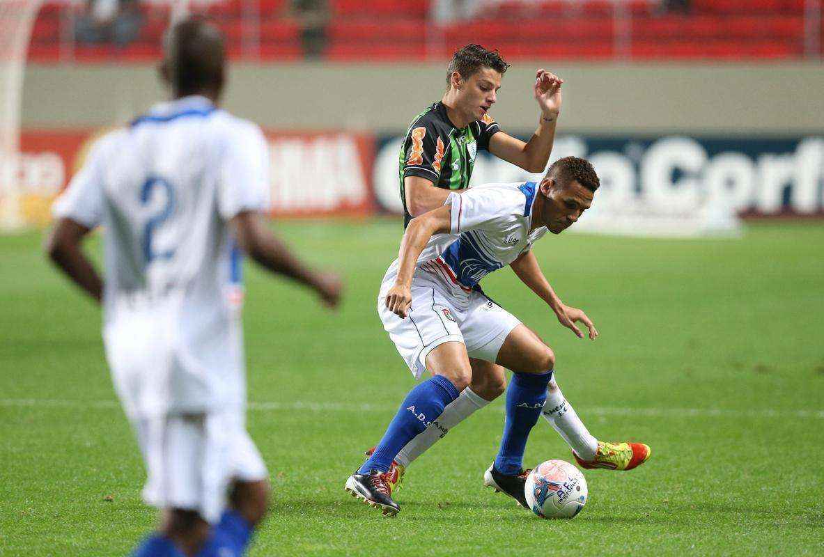 Andrei Girotto chegou ao Amrica em abril de 2013. Desde ento, ele disputou 55 partidas, fez sete gols e deu duas assistncias, alm de receber 24 cartes amarelos e um vermelho