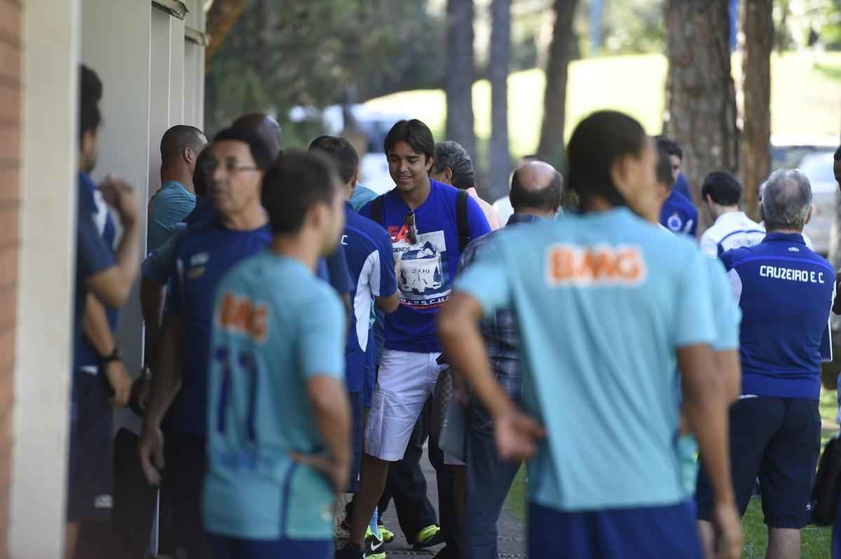 Aps duas semanas de folga, Cruzeiro retorna aos treinamentos com novidades