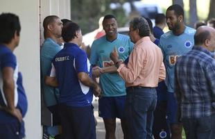 Aps duas semanas de folga, Cruzeiro retorna aos treinamentos com novidades