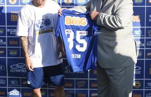 Aps duas semanas de folga, Cruzeiro retorna aos treinamentos com novidades