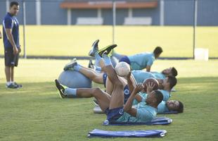 Aps duas semanas de folga, Cruzeiro retorna aos treinamentos com novidades