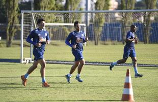 Aps duas semanas de folga, Cruzeiro retorna aos treinamentos com novidades