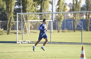 Aps duas semanas de folga, Cruzeiro retorna aos treinamentos com novidades