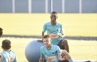 Aps duas semanas de folga, Cruzeiro retorna aos treinamentos com novidades