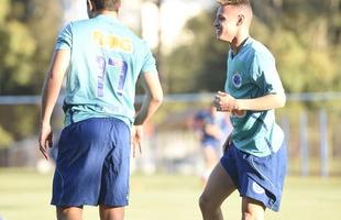 Aps duas semanas de folga, Cruzeiro retorna aos treinamentos com novidades
