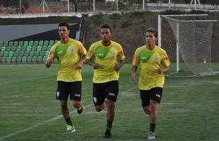 Elenco do Amrica se reapresentou na tarde desta segunda-feira, no CT Lanna Drumond; jogadores fizeram testes fsicos e conversaram com tcnico Moacir Jnior
