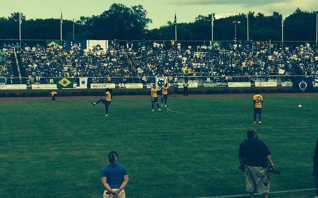 Cruzeirenses esgotaram os 6 mil ingressos no Bowditch Stadium, nos Estados Unidos