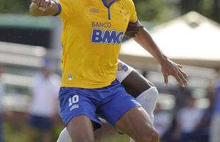 Gols do Cruzeiro foram marcados por Jlio Baptista, Manoel e Marlone (trs vezes)
