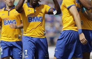 Gols do Cruzeiro foram marcados por Jlio Baptista, Manoel e Marlone (trs vezes)