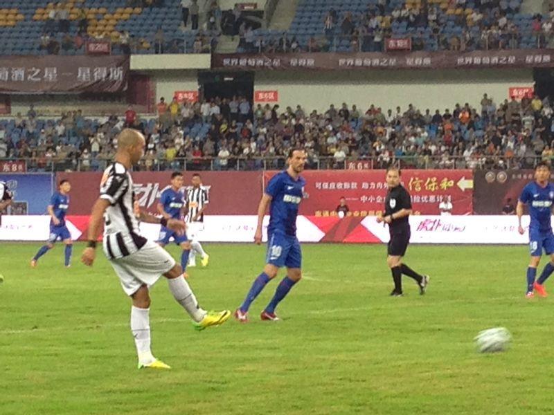 Andr foi o destaque do jogo, com quatro gols marcados