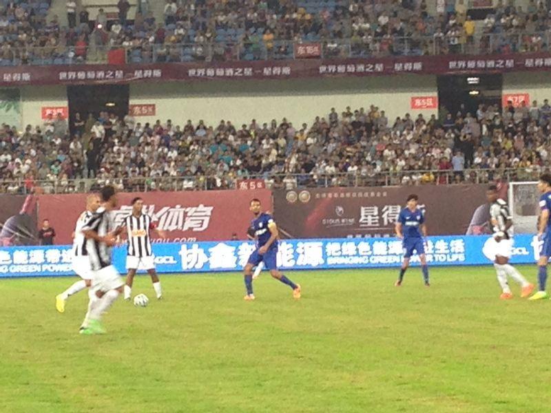 Andr foi o destaque do jogo, com quatro gols marcados