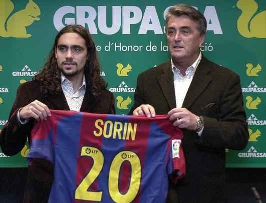 Sorín foi vendido à Lazio em 2002 por 9 milhões de euros. Porém, o negócio acabou desfeito, pois o clube italiano só pagou a primeira parcela do negócio, de 1 milhão, que valeu como empréstimo, pois o Cruzeiro já não tinha condições de bancar seu salário. Depois, o lateral foi emprestado ao Barcelona por US$ 650 mil e, posteriormente, ao PSG, por US$ 350 mil. Em 2004, Sorín voltou ao Cruzeiro mas logo foi negociado em definitivo com o Villarreal por US$ 1,9 milhão.