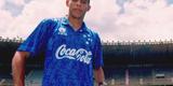 Em 1994, Ronaldo foi vendido aos 17 anos ao PSV da Holanda, por US$ 6 milhões. Na época, foi o maior valor pago a um jogador brasileiro negociado para o exterior. Dois anos depois, o Fenômeno foi vendido ao Barcelona por US$ 20 milhões e ficou no torcedor cruzeirense a sensação de que ele poderia ter rendido mais dinheiro ao Cruzeiro
