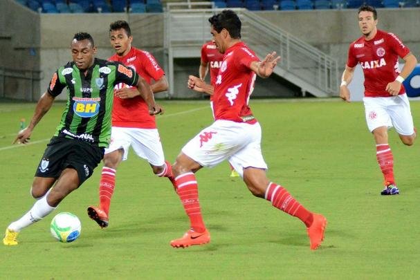 Fotos da partida entre América-RN e América