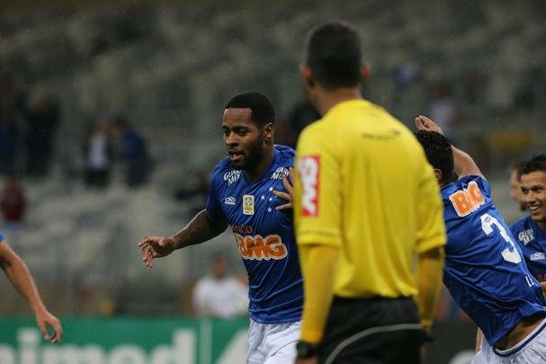 No Mineiro, equipes se enfrentam pela 12 rodada do Campeonato Brasileiro