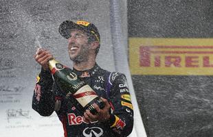 O piloto da Red Bull chegou ao fim da corrida com o carro mais inteiro e a mostrou toda sua qualidade para levar a melhor na batalha com os experientes Fernando Alonso e Lewis Hamilton e faturar sua segunda vitria na temporada. Depois de largar em sexto, o brasileiro Felipe Massa chegou em quinto