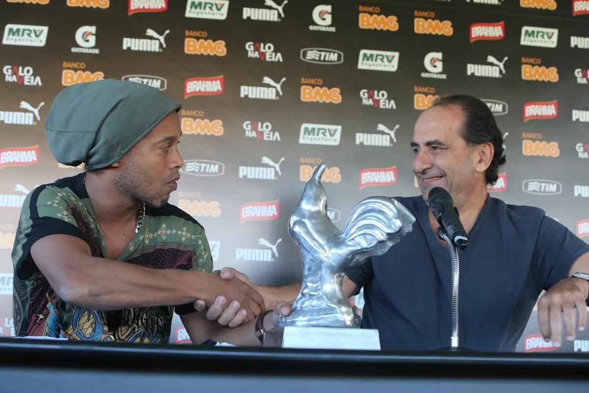 Ronaldinho Gacho se despede do Atltico em entrevista coletiva