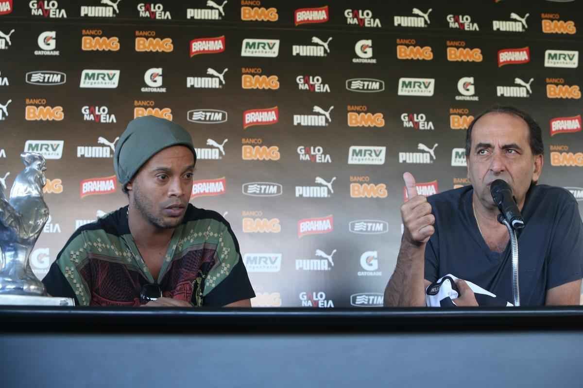 Ronaldinho Gacho se despede do Atltico em entrevista coletiva