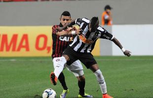 Em busca de reao no Campeonato Brasileiro, Atltico recebeu o xar paranaense no Horto