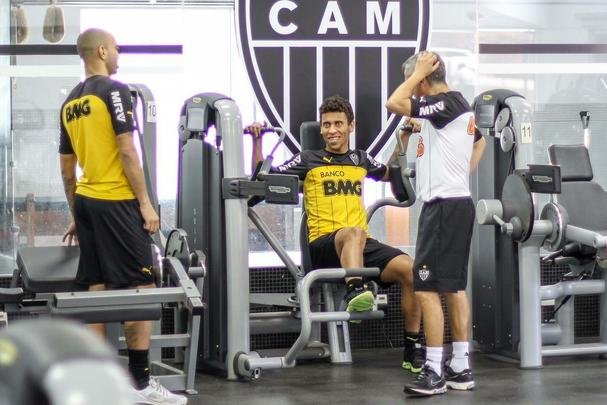 Imagens da reapresentação do Atlético nesta segunda - Jô não esteve na Cidade do Galo e foi cortado da lista do jogo contra a Chapecoense, na quarta feira