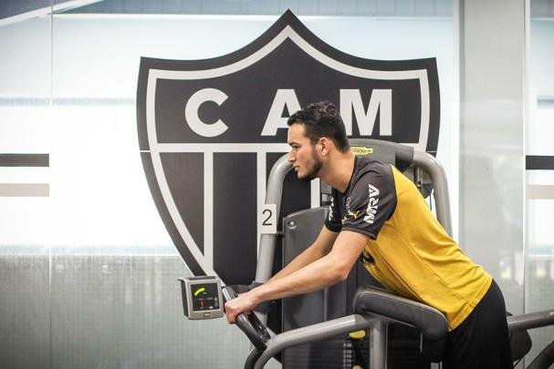Imagens da reapresentação do Atlético nesta segunda - Jô não esteve na Cidade do Galo e foi cortado da lista do jogo contra a Chapecoense, na quarta feira