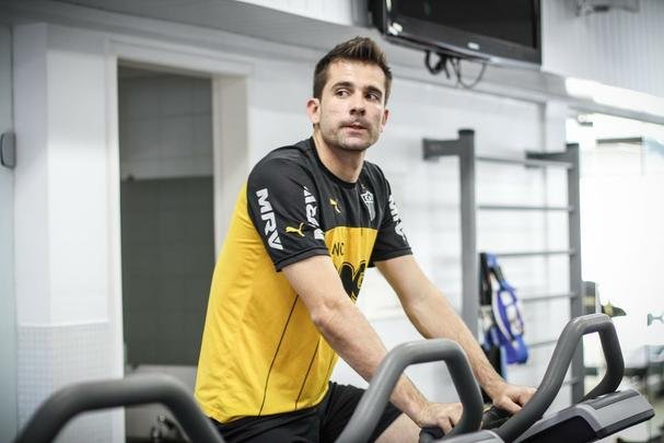 Imagens da reapresentação do Atlético nesta segunda - Jô não esteve na Cidade do Galo e foi cortado da lista do jogo contra a Chapecoense, na quarta feira