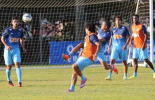 Gols do Cruzeiro foram marcados por Willian, Dagoberto e Neilton