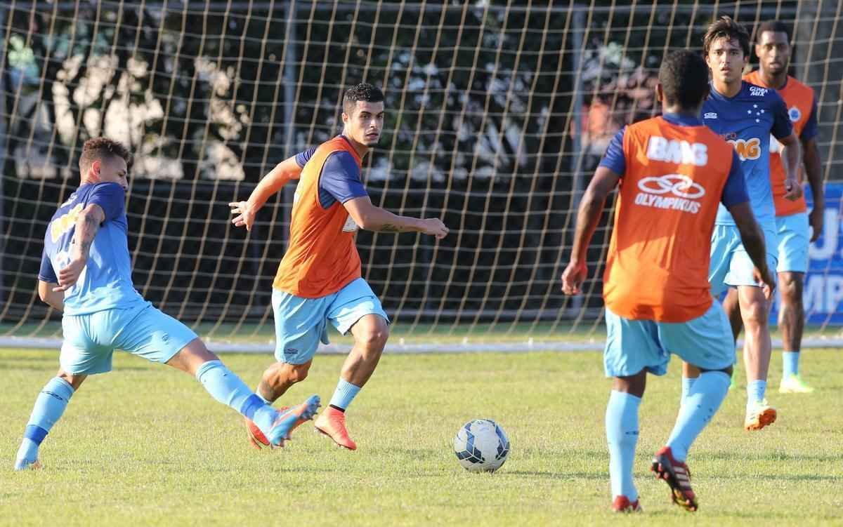 Gols do Cruzeiro foram marcados por Willian, Dagoberto e Neilton