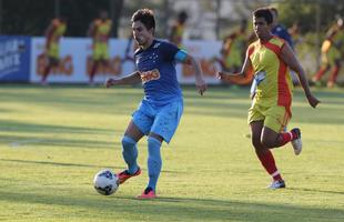 Os reservas do Cruzeiro fizeram um jogo-treino contra o Valrio, na tarde desta tera-feira, na Toca da Raposa II. Sem dificuldades, a equipe celeste fez 3 a 0 no time de Itabira, que disputar a Segunda Diviso do Campeonato Mineiro.