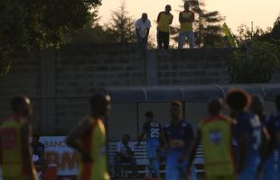 Os reservas do Cruzeiro fizeram um jogo-treino contra o Valrio, na tarde desta tera-feira, na Toca da Raposa II. Sem dificuldades, a equipe celeste fez 3 a 0 no time de Itabira, que disputar a Segunda Diviso do Campeonato Mineiro.