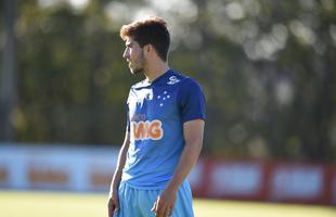 Clube celeste enfrenta o Cricima, neste sbado, s 18h30, fora de casa