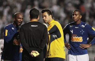 Contra o mesmo Corinthians, porm, no returno, o Cruzeiro foi prejudicado pela arbitragem de Sandro Meira Ricci e ficou mais longe do ttulo.