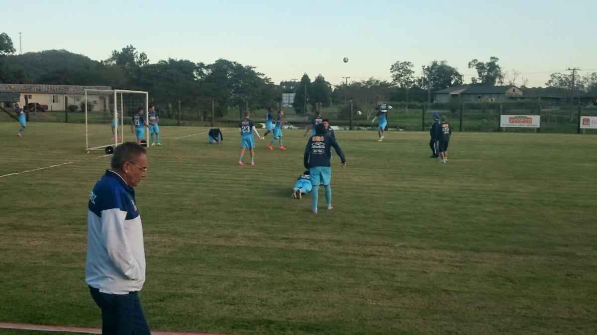 No hotel onde est� hospedada, em Nova Veneza, equipe finaliza prepara��o para enfrentar o Crici�ma