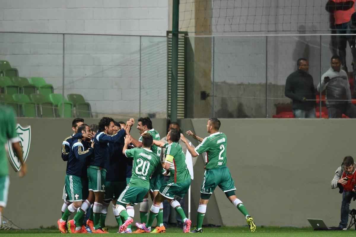 Imagens do jogo entre Atltico e Palmeiras no Independncia