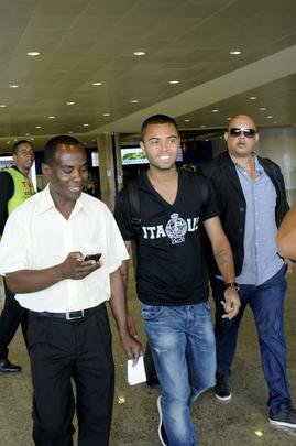 Novo reforo do Atltico, Rafael Carioca veio nesta segunda-feira para assinar contrato com o Galo